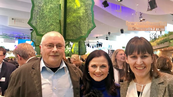 Emsländischer „Bienenbotschafter“ in Berlin